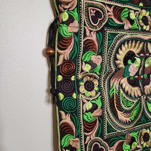 Green Bird Pattern Embroidered Purse - Picture 5 of 16